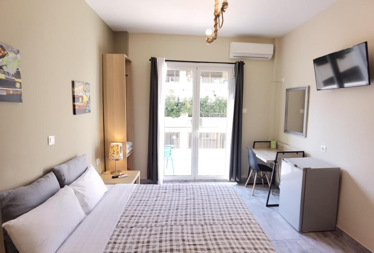 Achillion Hotel Piraeus Exterior photo