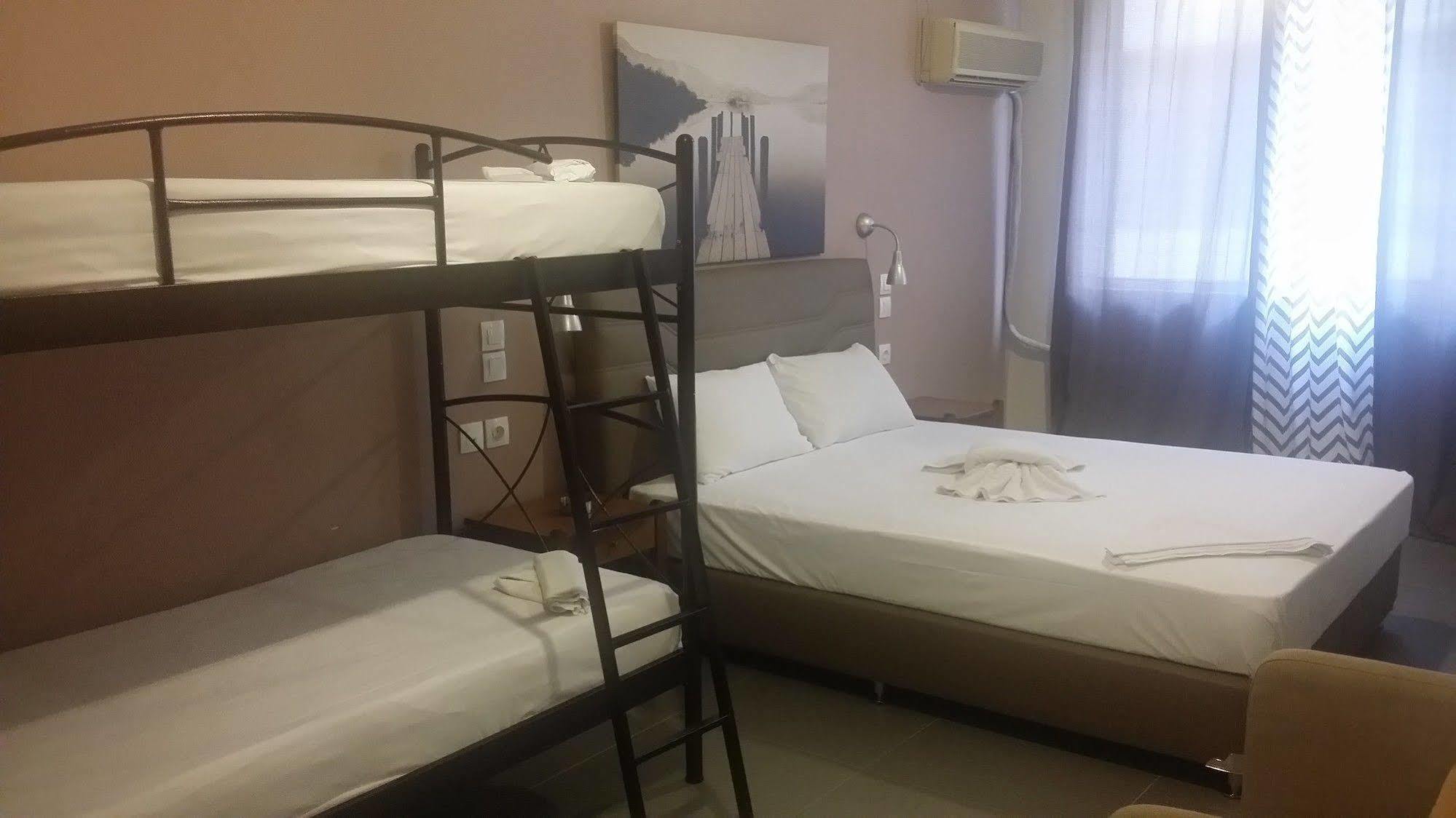 Achillion Hotel Piraeus Exterior photo